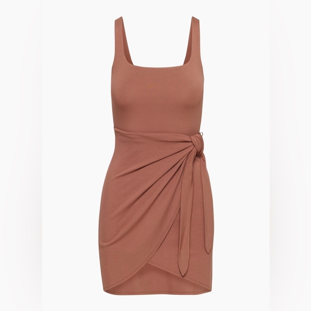 Aritzia Wilfred Saturn Mini Dress Drapey mini resort wrap dress - 2XS